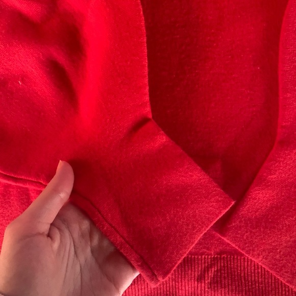 OVERSIZED DELUXE RED KNIT PULLOVER - Picture 3 of 4